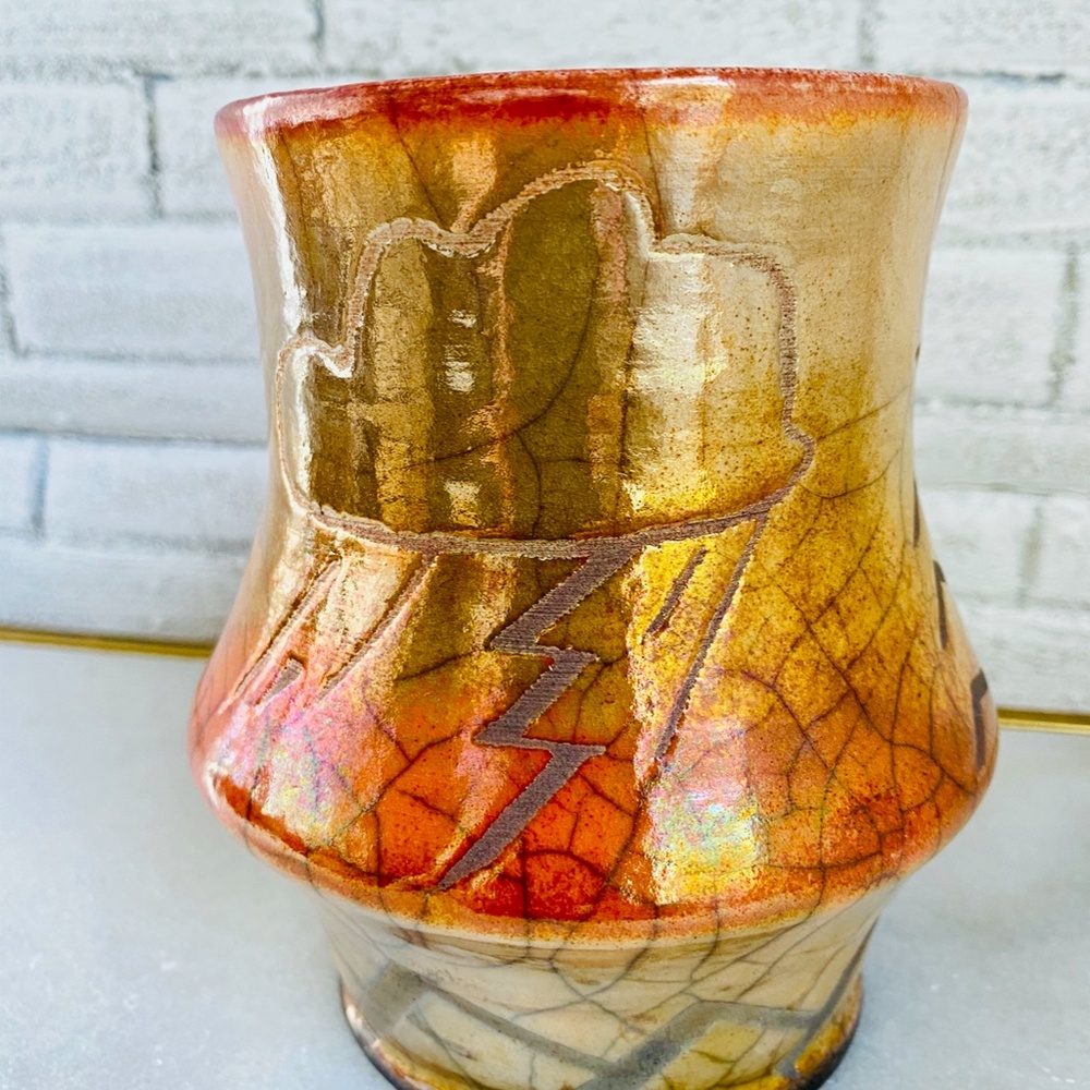 Studio Pottery Vase Handmade - Picture 9 of 10